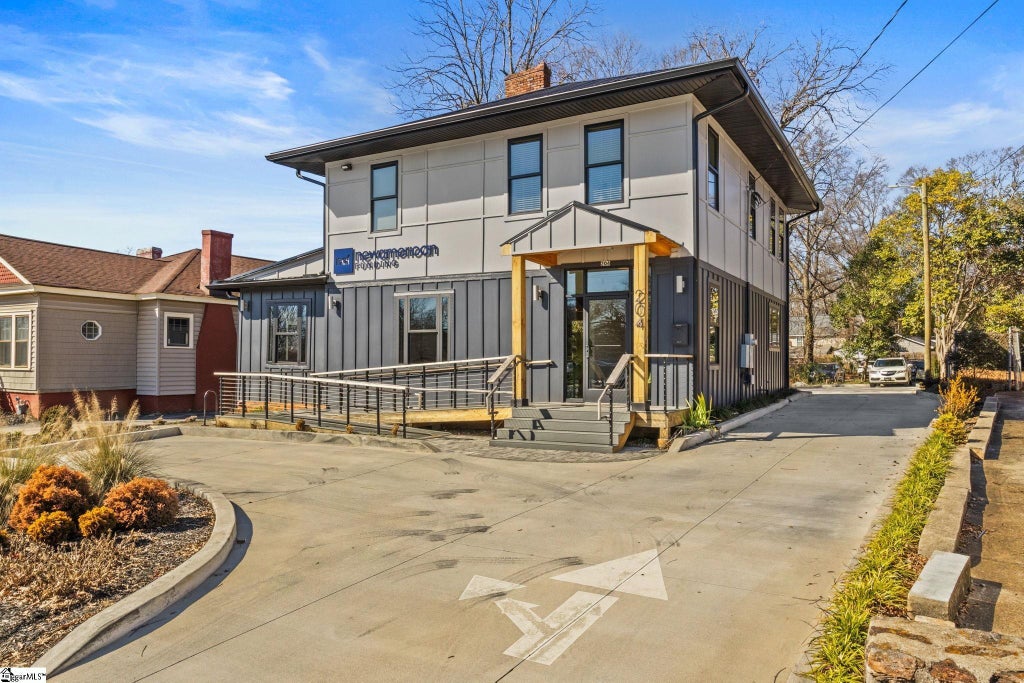 204 Mills Avenue, Greenville