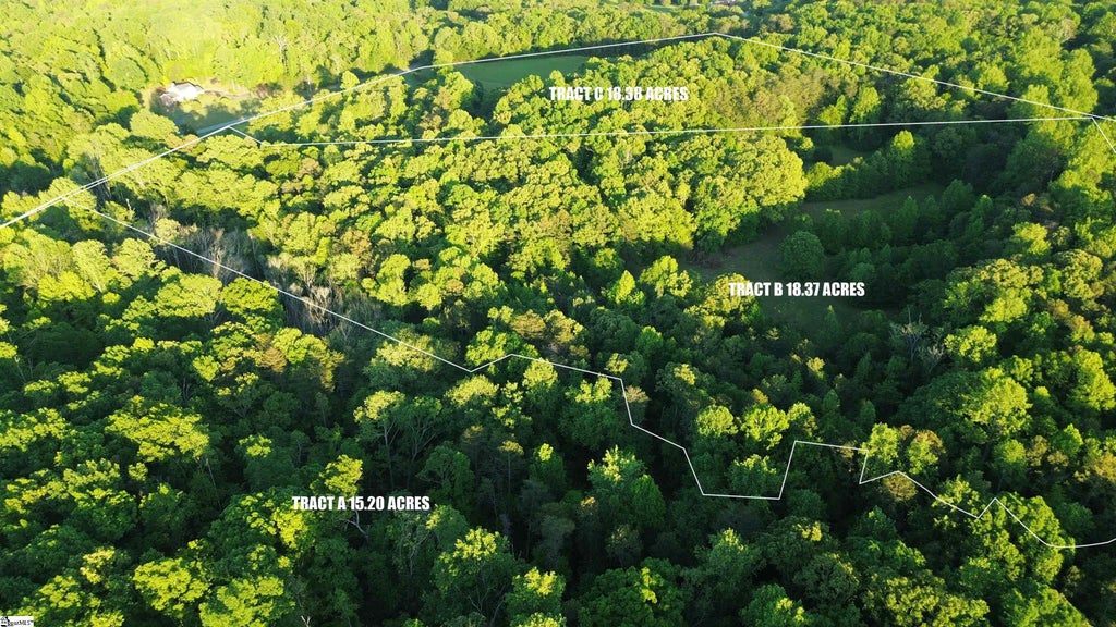 492 Flat Rock Road, Liberty