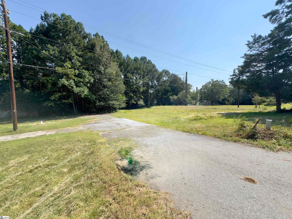 13250 W 76 Highway, Gray Court