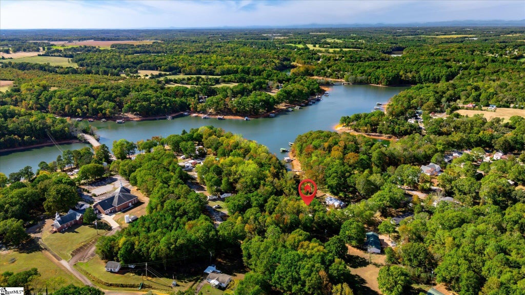 351 Lakewood Drive, Townville