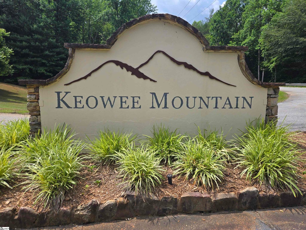 109 Bernhardt Way, Pickens