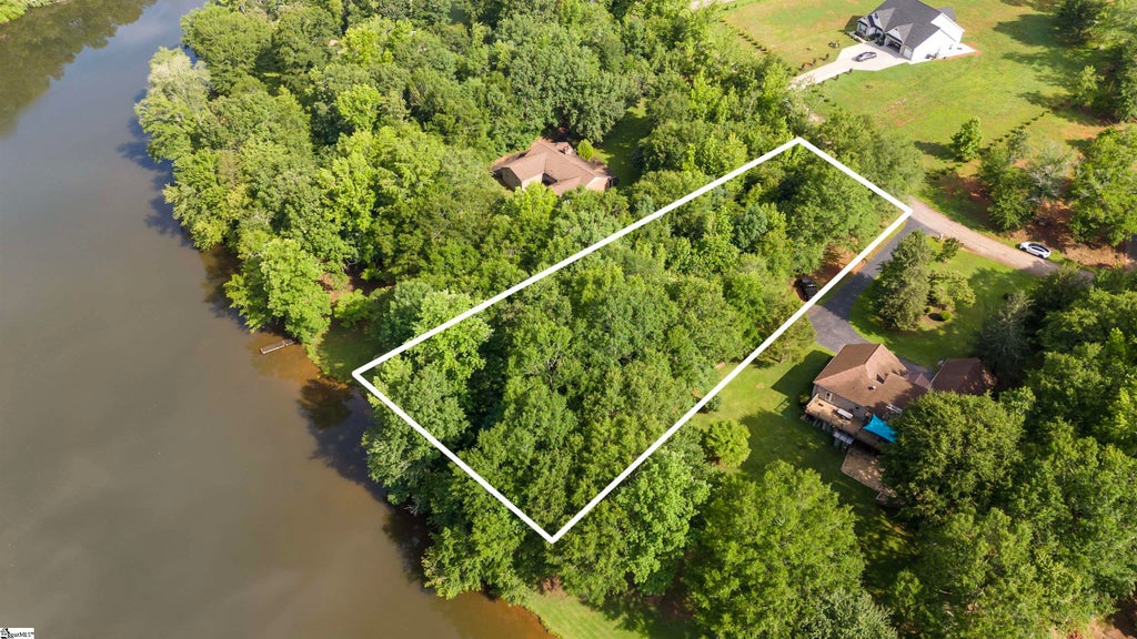 133 Timberlake Circle, Inman