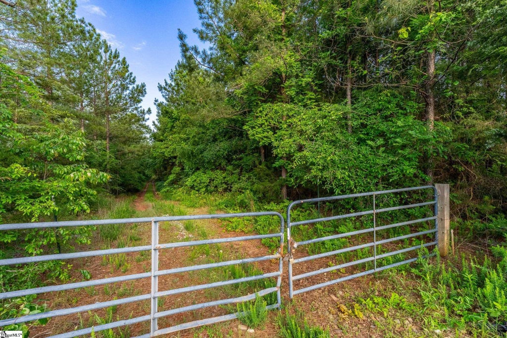 11277 Highway 221 S, Waterloo