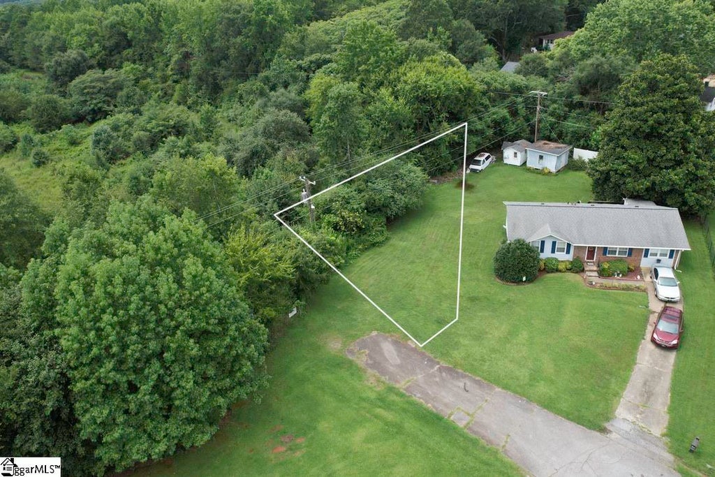 1916 & 1920 Mark Court, Spartanburg