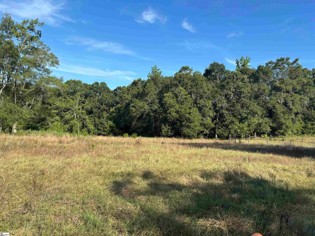 1609 Holiday Dam Road, Belton