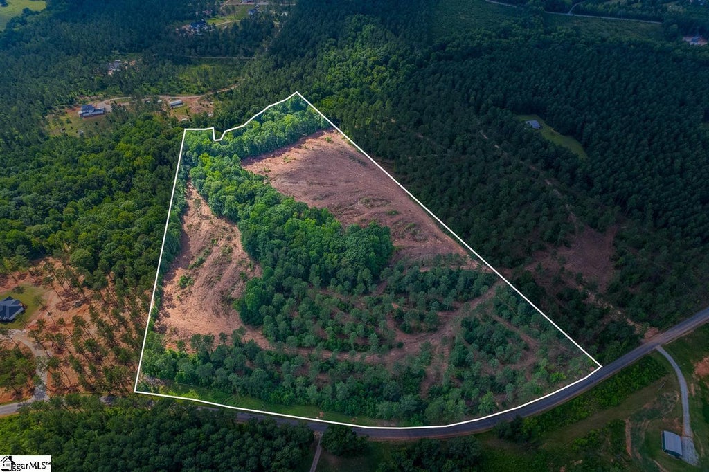 Greenville Church Road, Donalds