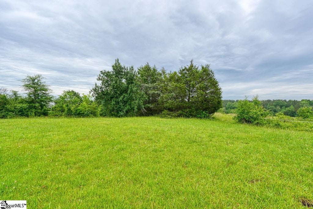 150 Ponder Road, Buffalo