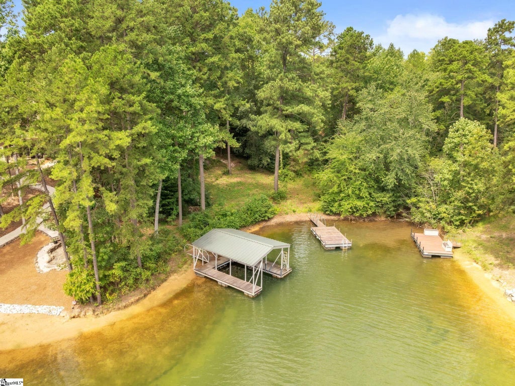 107 Abaco Lane, Seneca