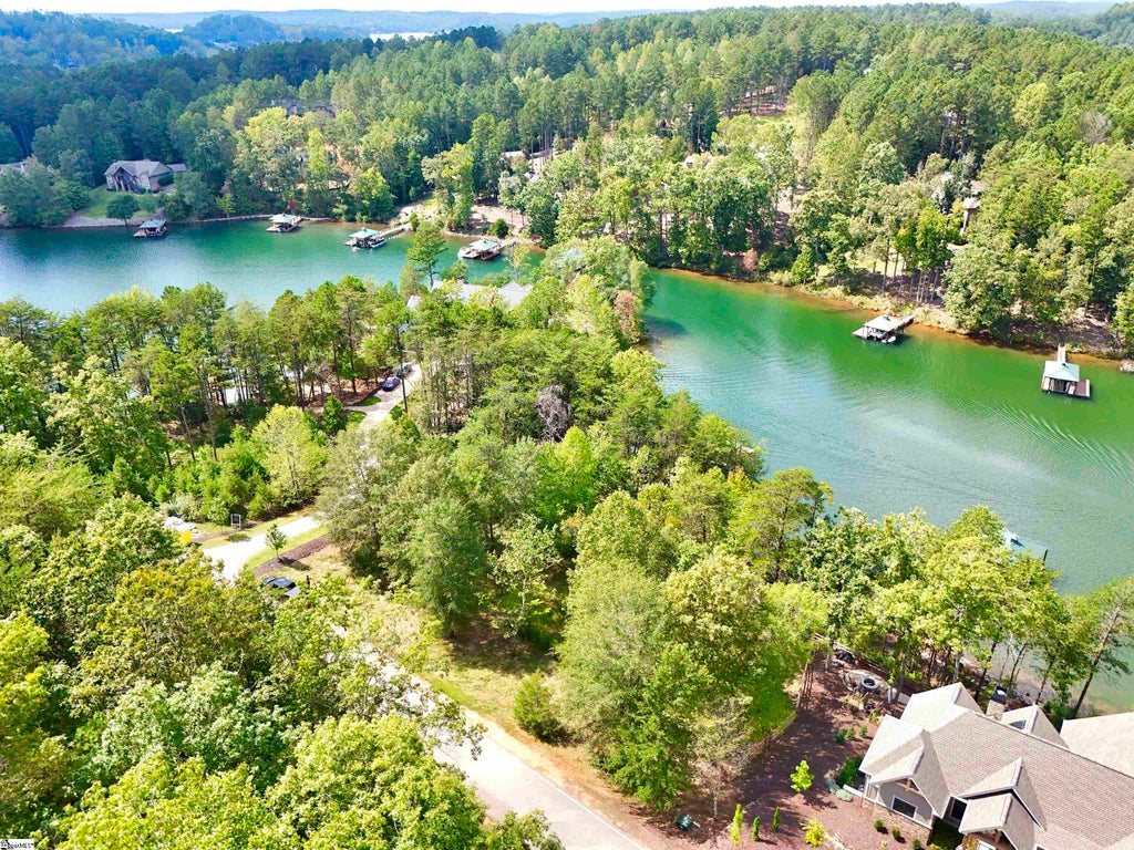 142 Island Water Drive, Six Mile