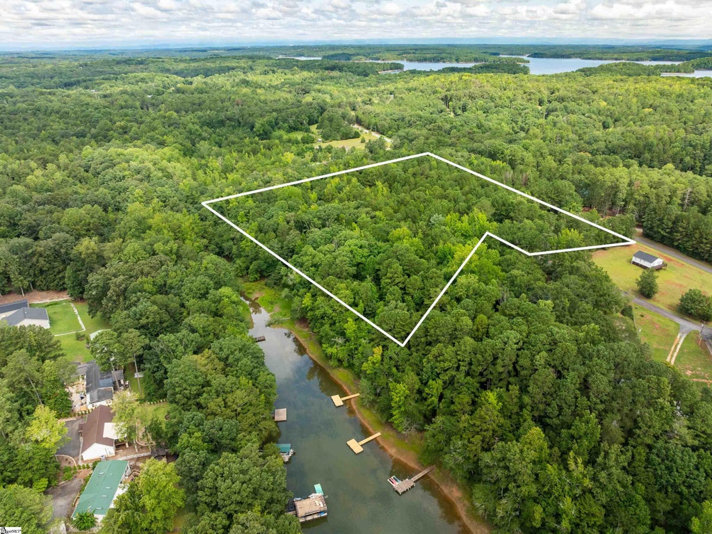 02 Pinetree Road, Townville