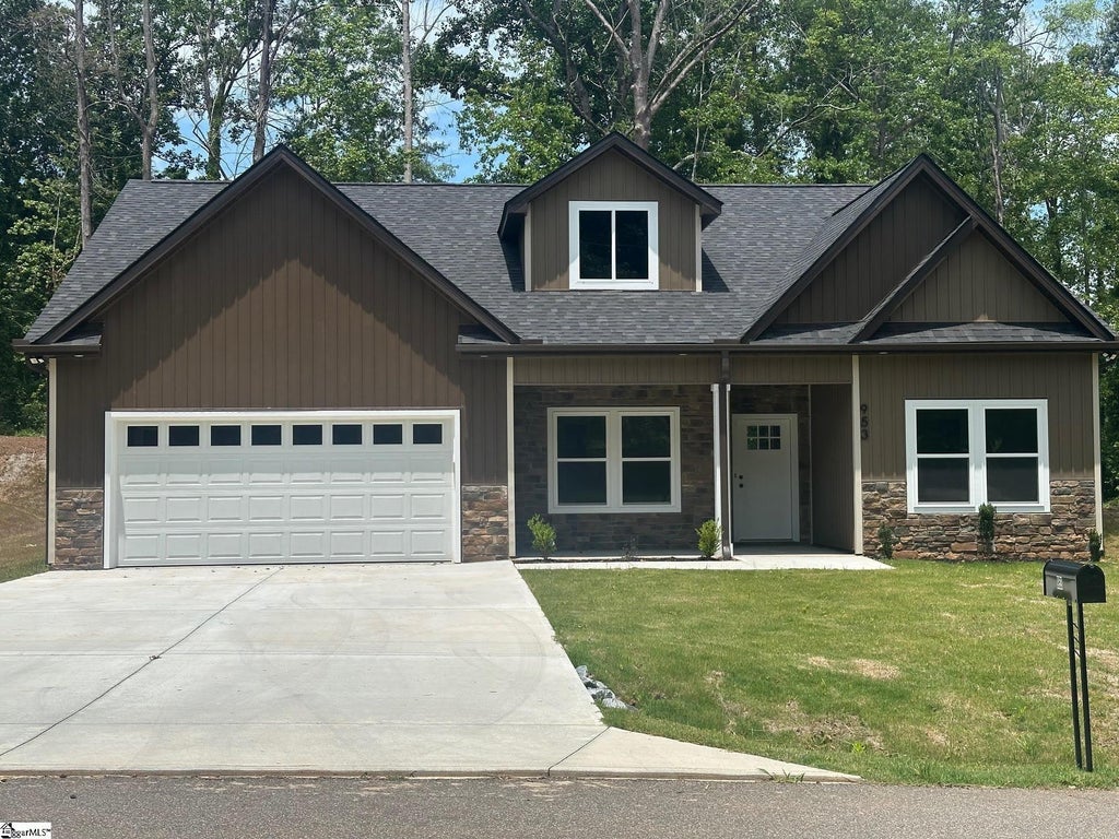 953 Mike Circle, Boiling Springs