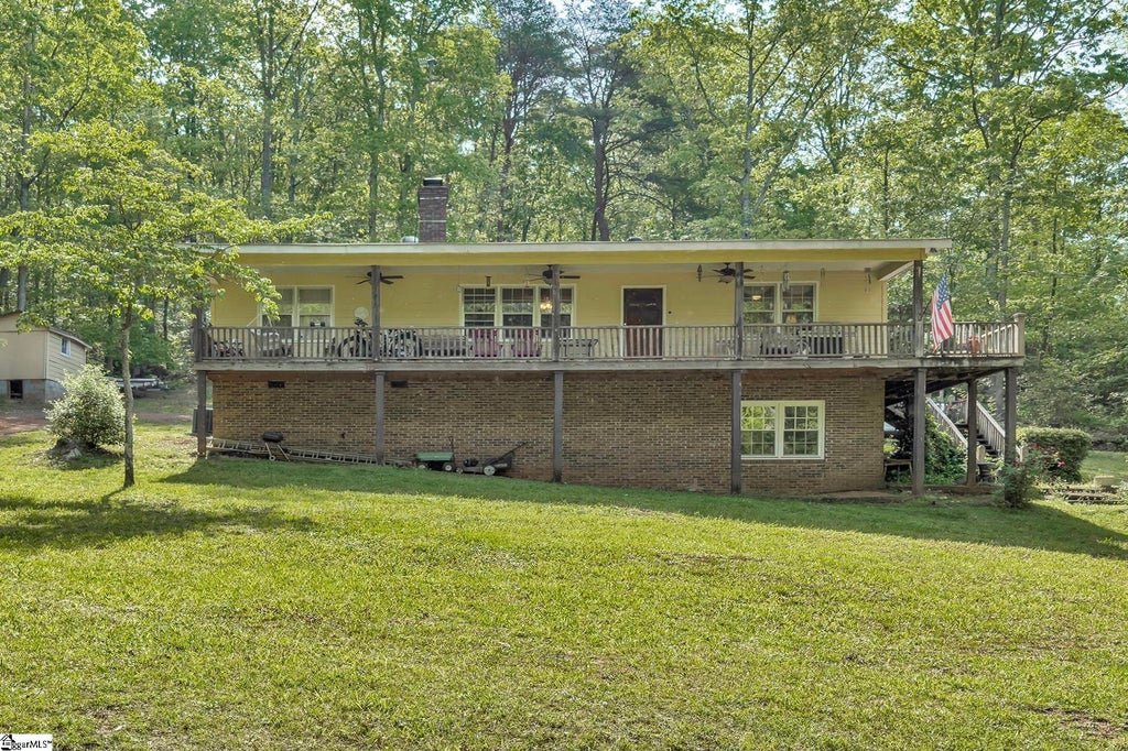 210 Mcbulo Drive, Liberty