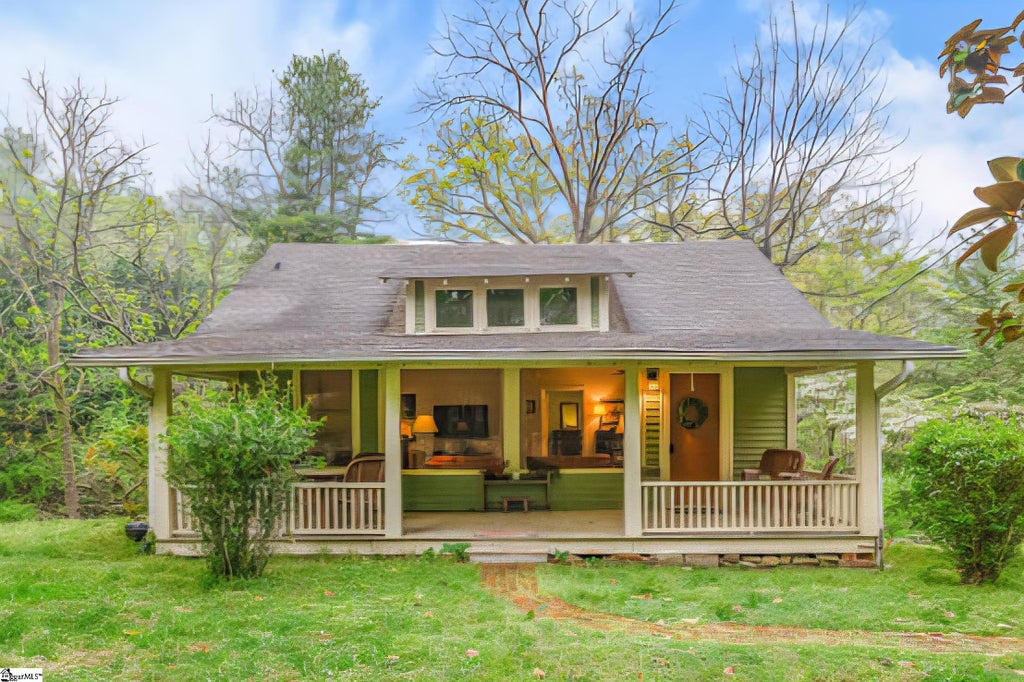 51 Embury Street, Tryon