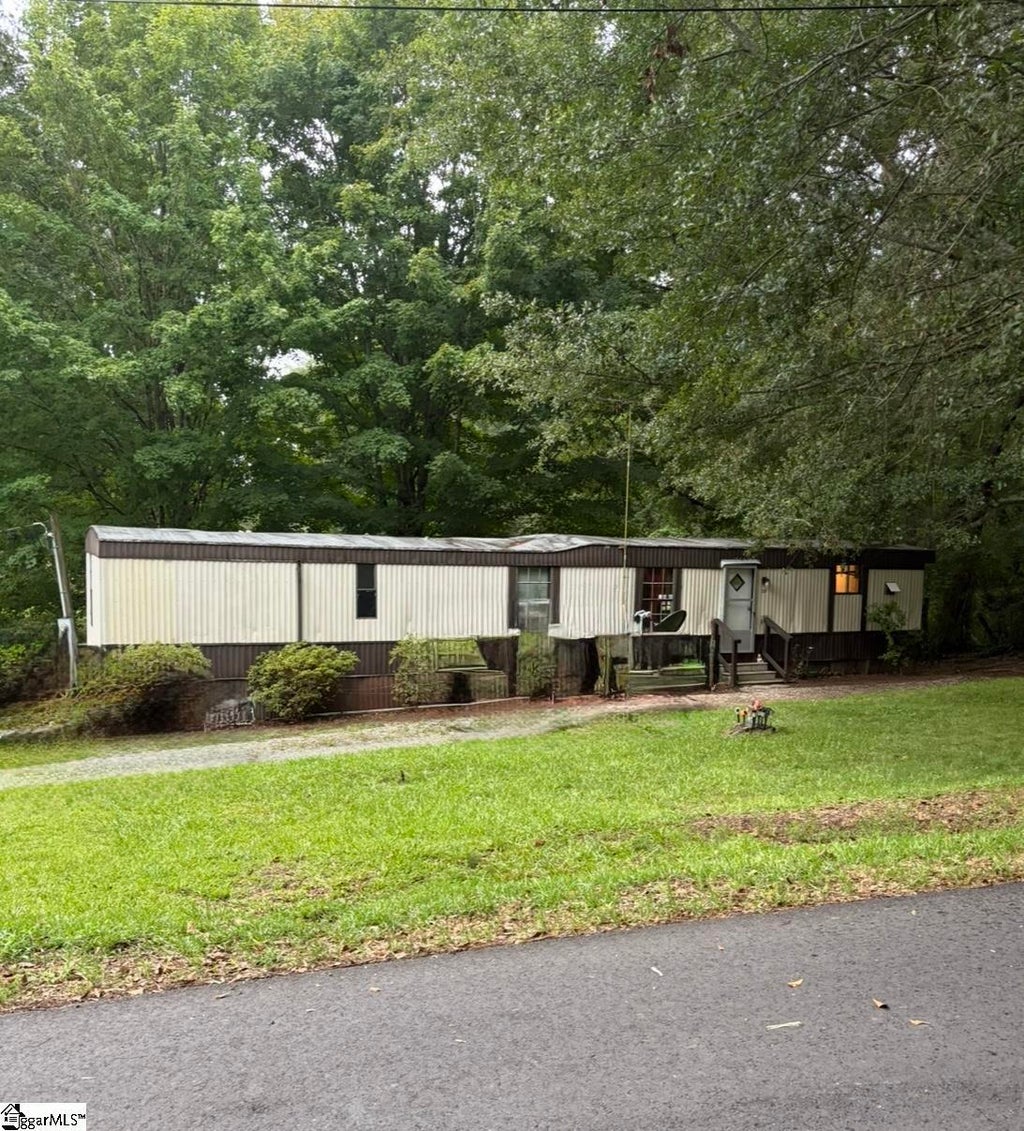 210 Midway Drive, Marietta