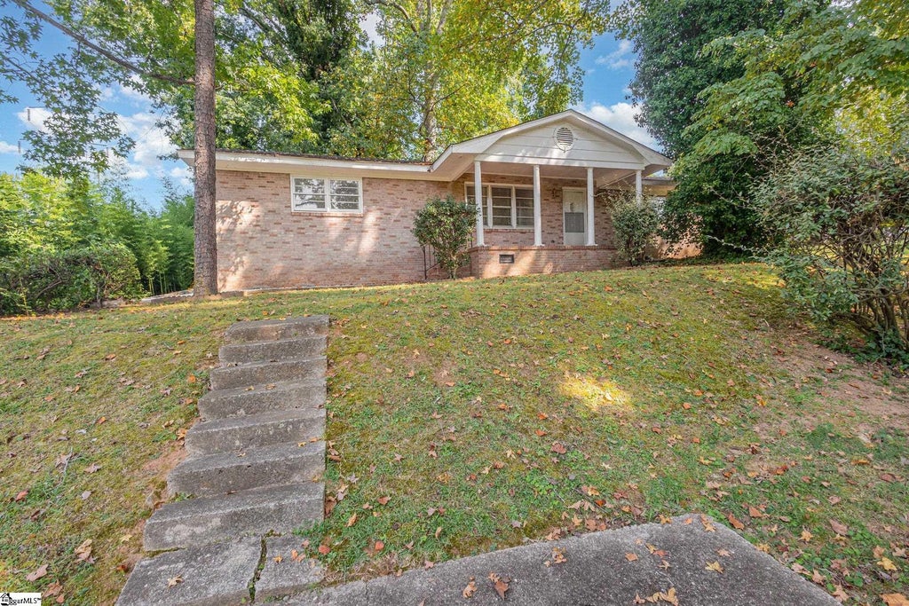 572 Wildwood Drive, Spartanburg