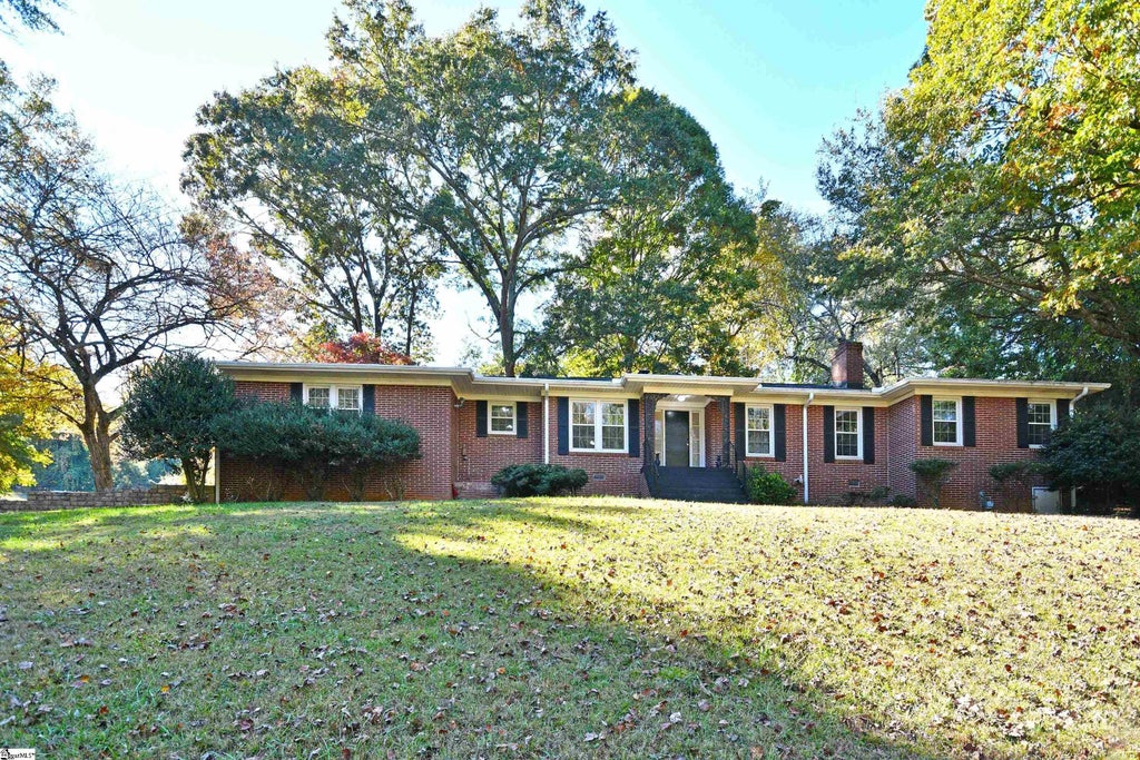 303 Tanglewood Drive, Anderson