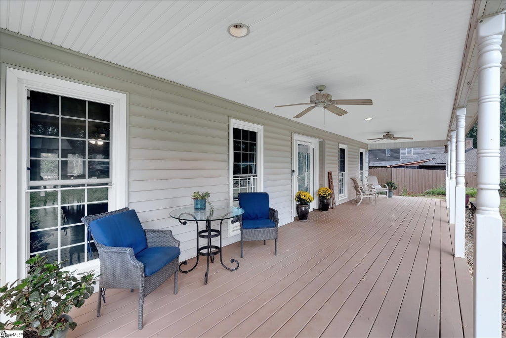 1002 Greenwood Court, Easley