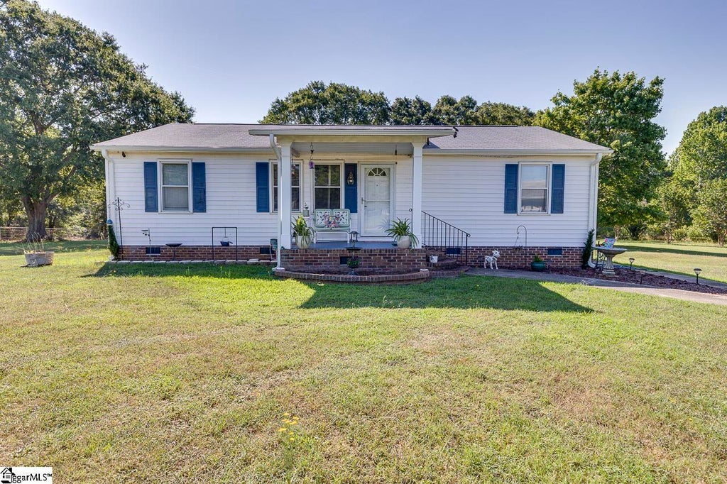 3332 92 Highway, Gray Court