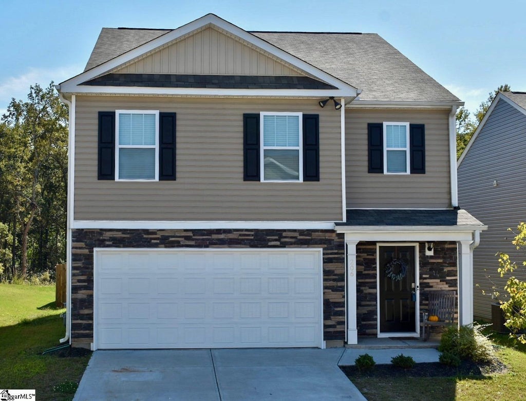 206 Bonifay Drive, Fountain Inn