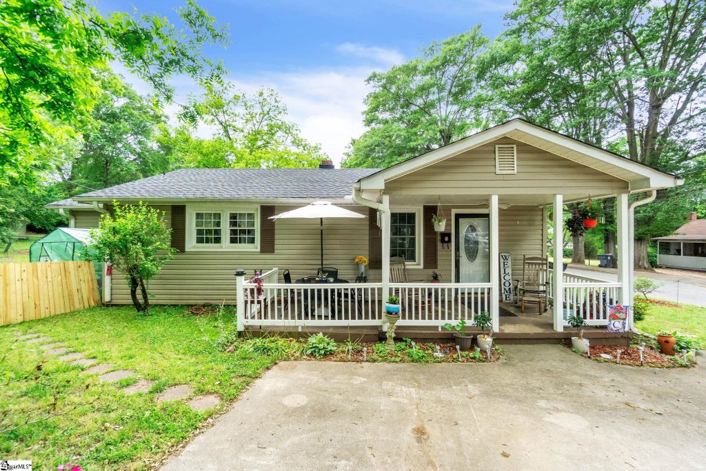 12 Littlefield Street, Inman