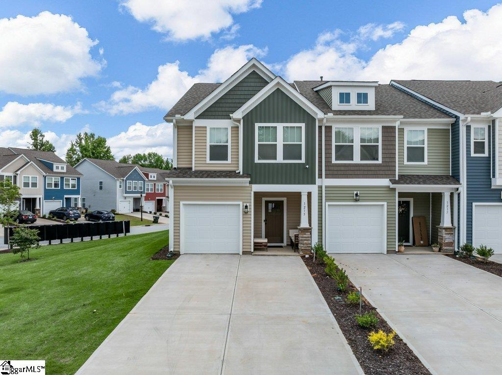 1215 Cherry Orchard Road, Moore