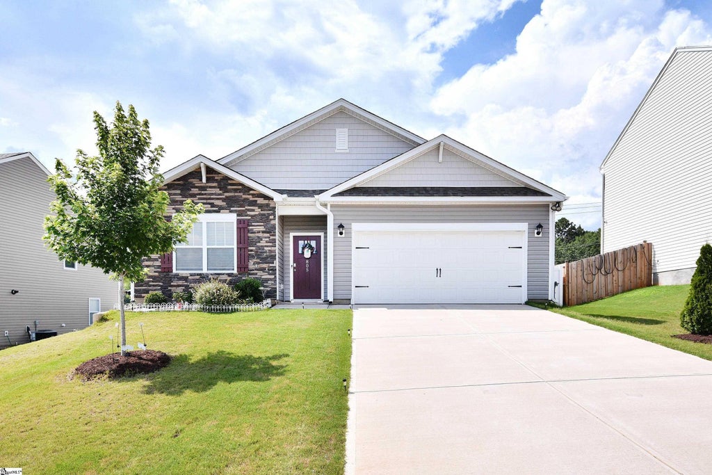 805 Colmore Trail, Lyman