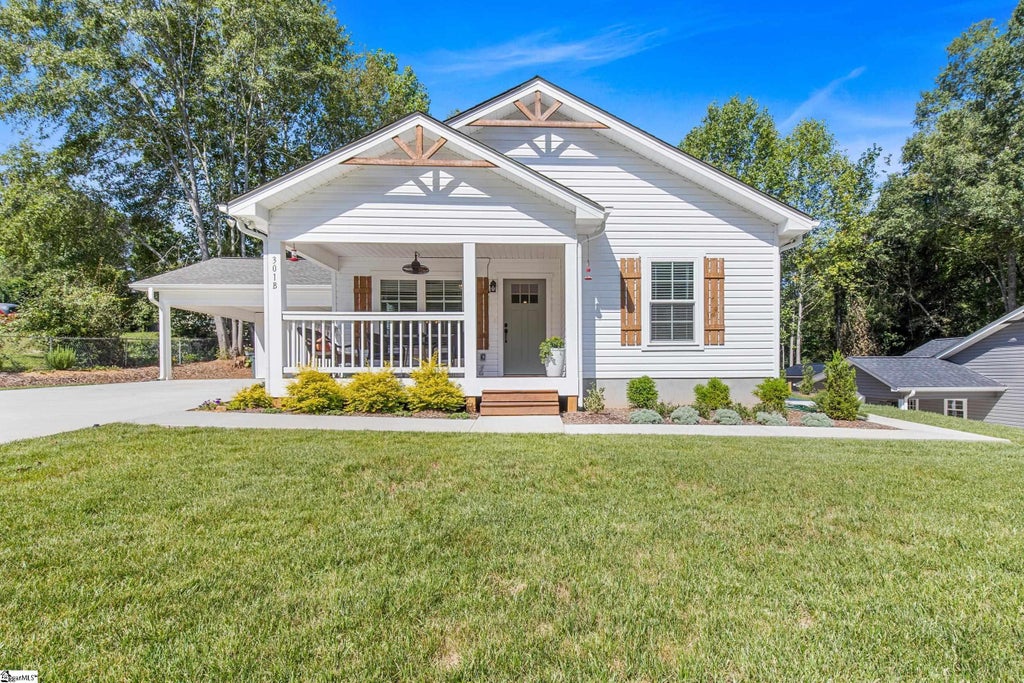 301 Shadybrook Drive, Walhalla