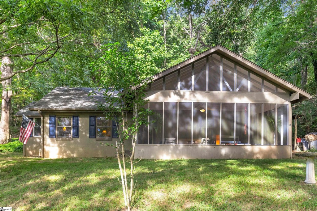 3605 Skyuka Mountain Road, Columbus