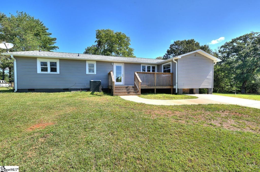 250 Kirkland Avenue, Landrum