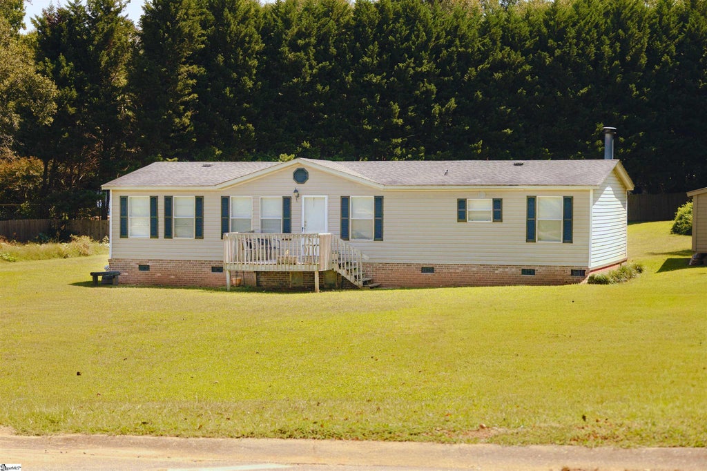 122 Glengary Court, Lyman