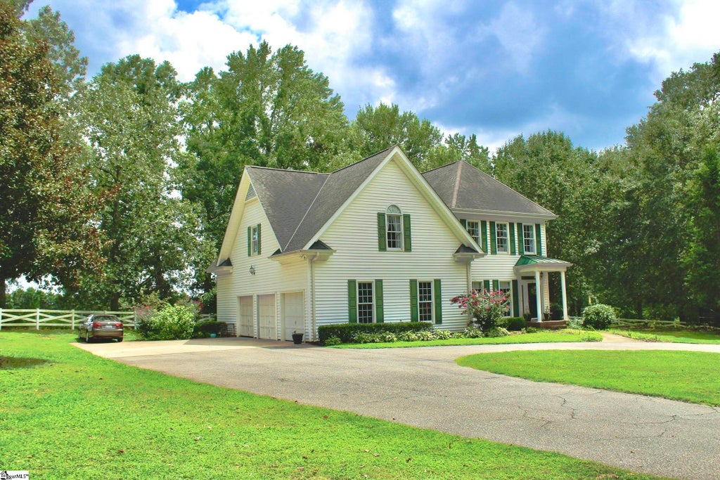 390 Blakely Avenue, Piedmont