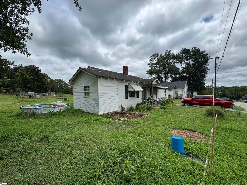 238 Abner Creek Road, Greer