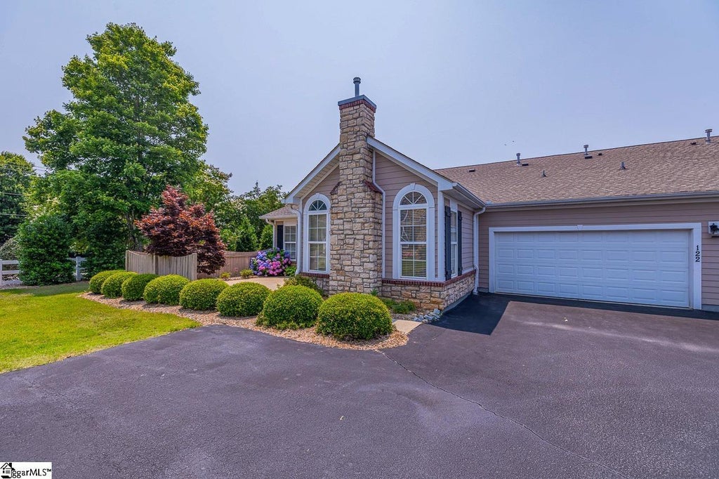 122 Fudora Circle, Simpsonville