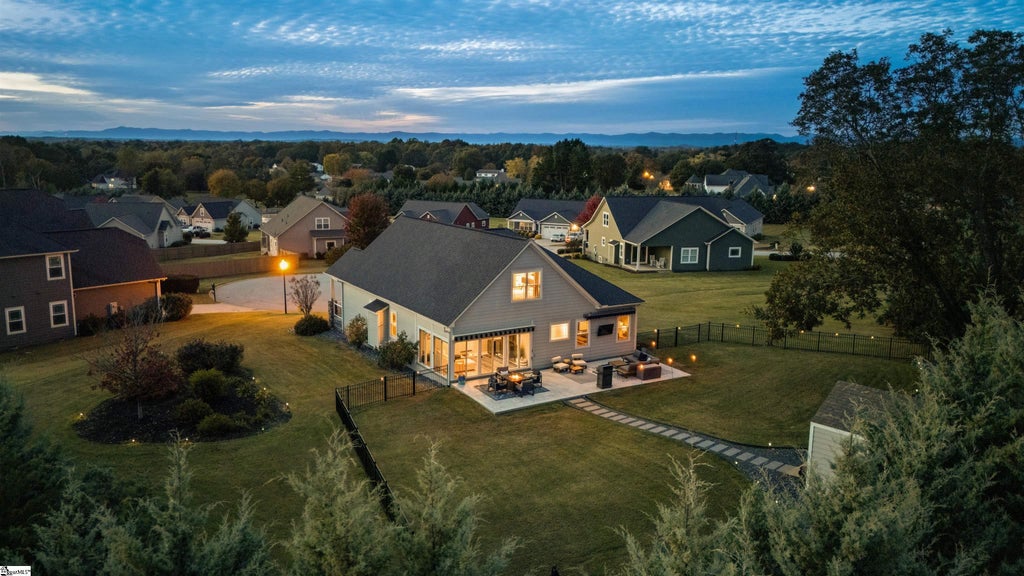 307 Elyan Court, Taylors