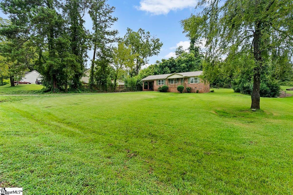 107 Avondale Road, Greenwood