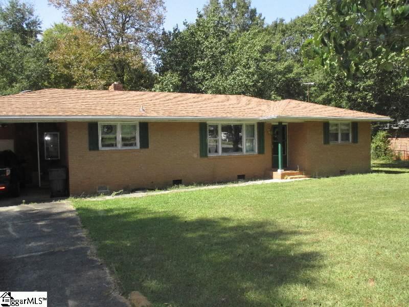 506 Fairview Road, Laurens