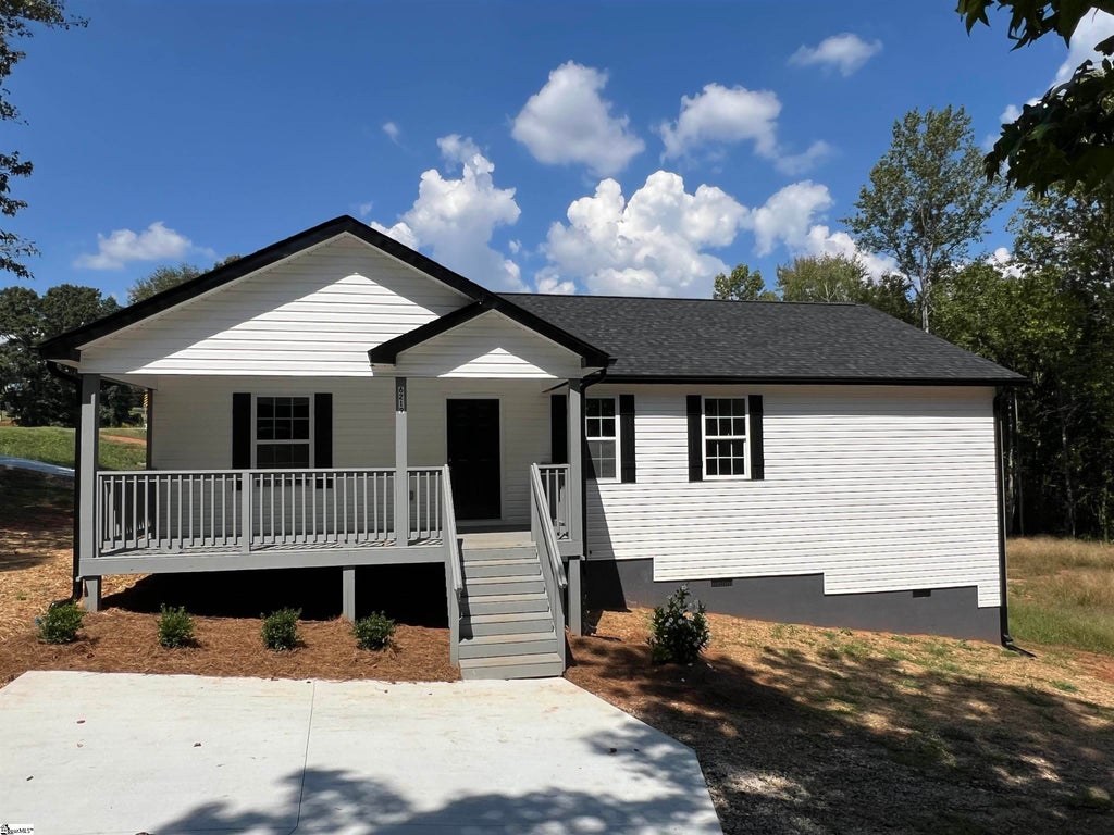 6219 Moorefield Memorial Highway, Liberty