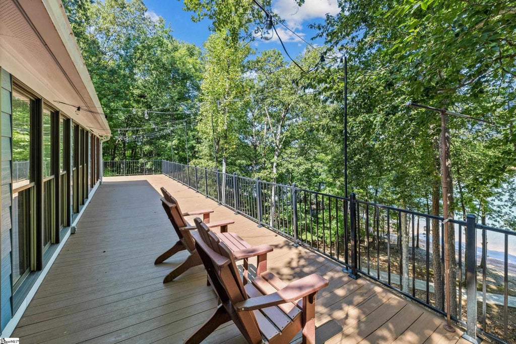 108 Tulip Lane, Westminster