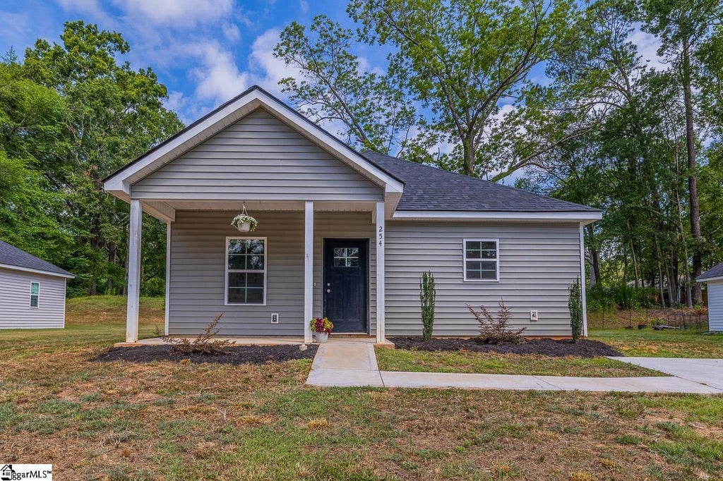 254 Stone Avenue, Woodruff