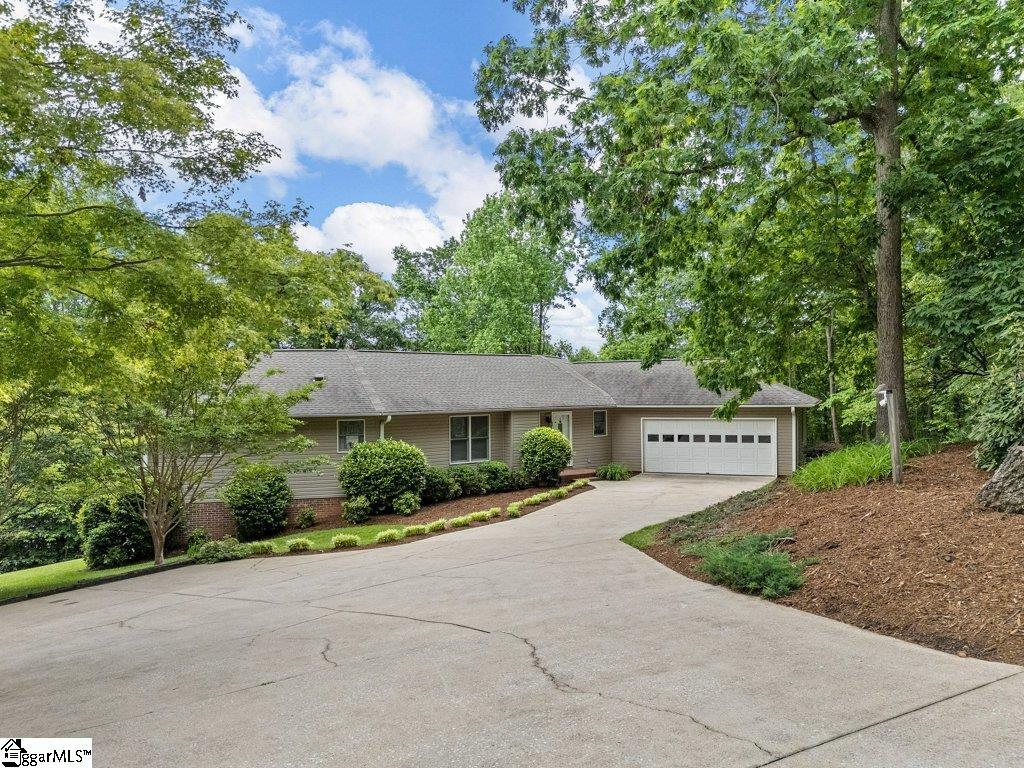 208 W Durham Street, Landrum