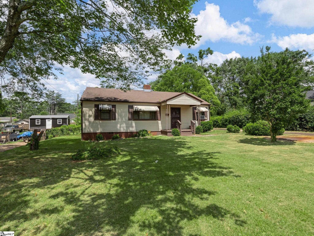 228 Charlesworth Avenue, Spartanburg