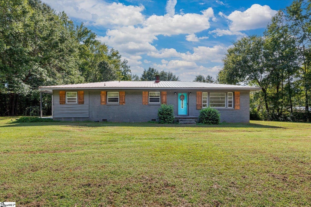 26610 Highway 221 N, Enoree