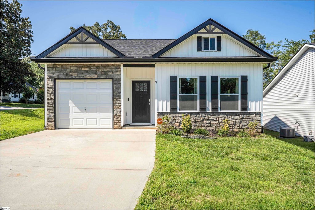 7 Lawrence Street, Inman