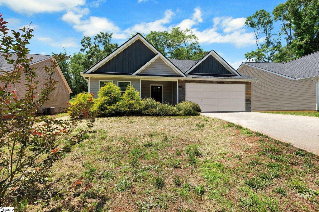 184 Sandifer Road, Spartanburg