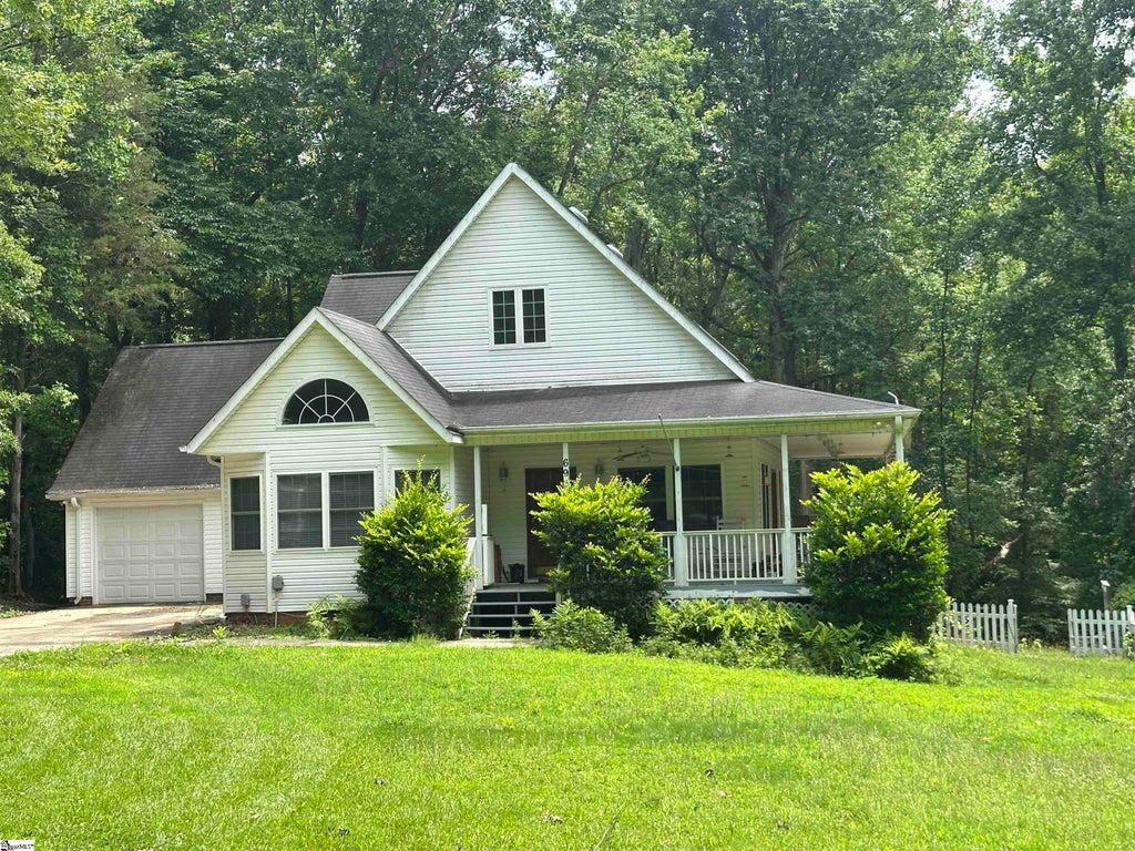 693 Grandwood Boulevard, Gray Court