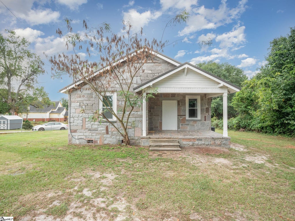 301 Rice Street, Belton