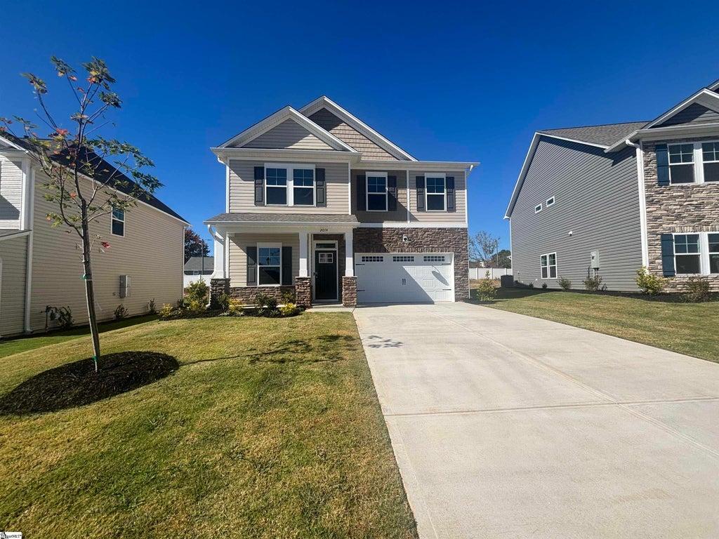 2014 Halton Oaks Drive, Spartanburg