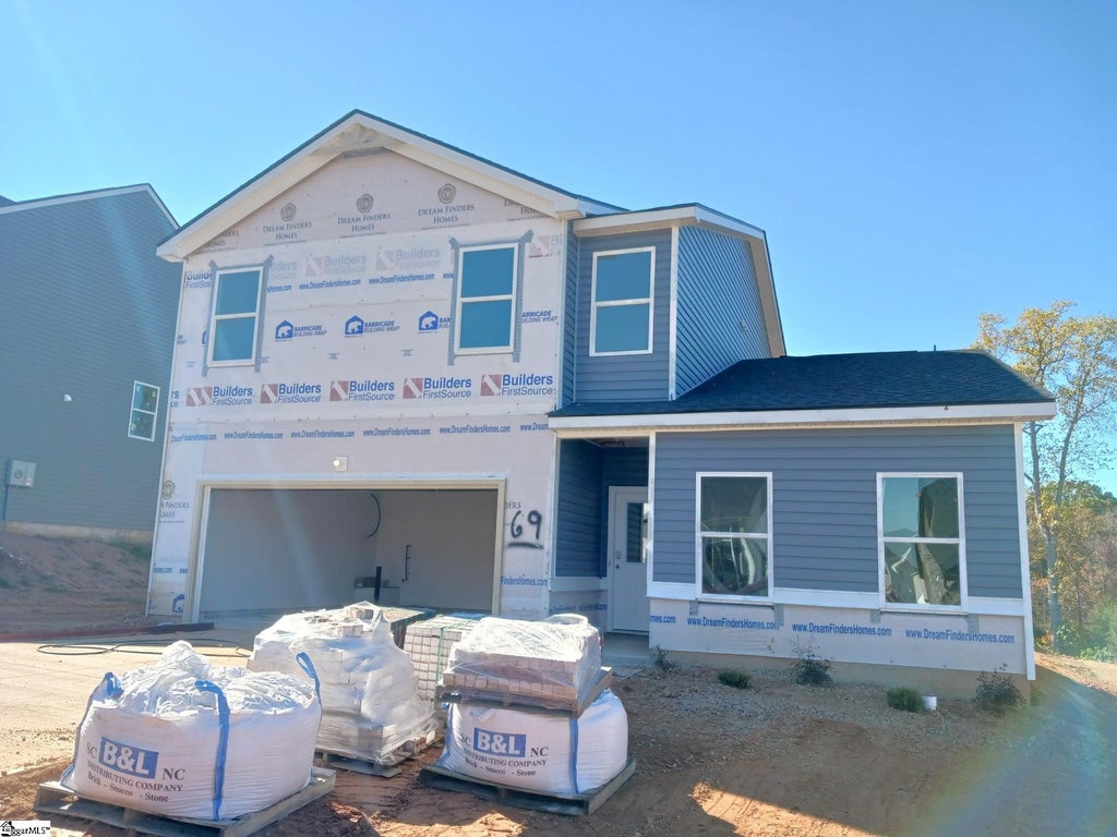 275 Pretoria Drive, Woodruff