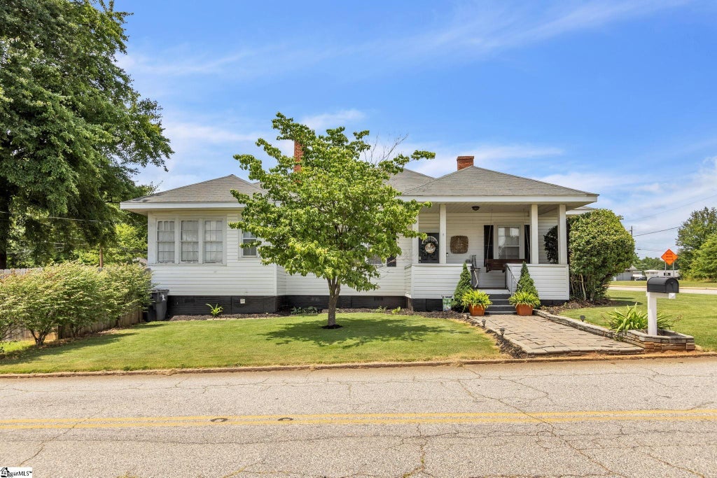 1 Lawrence Street, Lyman