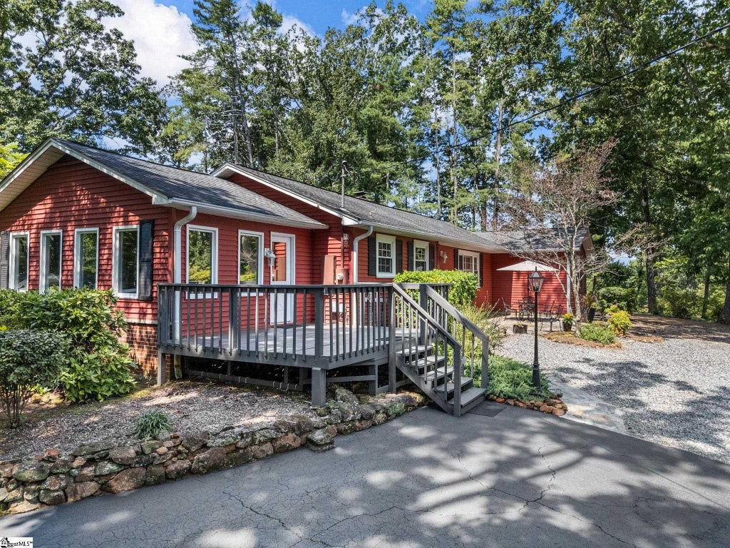 233 W Durham Street, Landrum